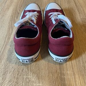Maroon converse